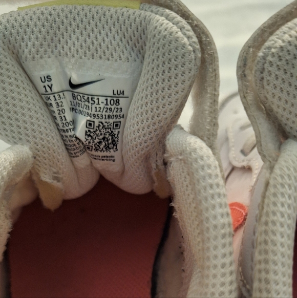 Nike Kids White Court Sneakers - Picture 10 of 12